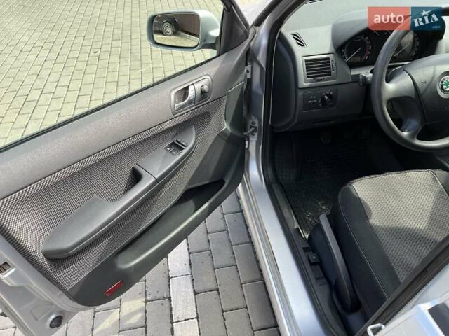 Сірий Шкода Фабія, об'ємом двигуна 1.42 л та пробігом 241 тис. км за 3800 $, фото 12 на Automoto.ua