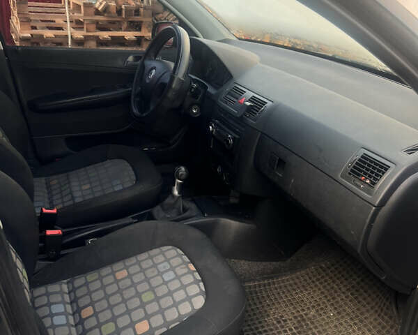 Сірий Шкода Фабія, об'ємом двигуна 1.39 л та пробігом 280 тис. км за 4500 $, фото 5 на Automoto.ua