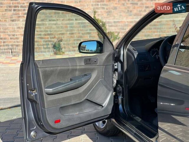 Шкода Фабія 2007 у Одесі на Automoto.ua Сірий Шкода Фабія, об'ємом двигуна 1.2 л та пробігом 269 тис. км за 4999 $, фото 11 на Automoto.ua