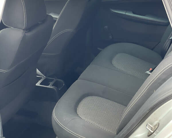 Серый Шкода Фабия, объемом двигателя 1.4 л и пробегом 231 тыс. км за 4500 $, фото 11 на Automoto.ua