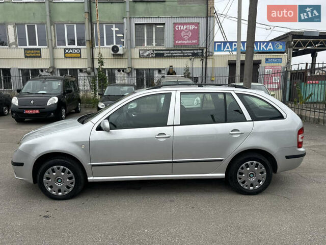 Шкода Фабия 2007 в Чернигове на Automoto.ua Серый Шкода Фабия, объемом двигателя 1.4 л и пробегом 193 тыс. км за 5400 $, фото 3 на Automoto.ua