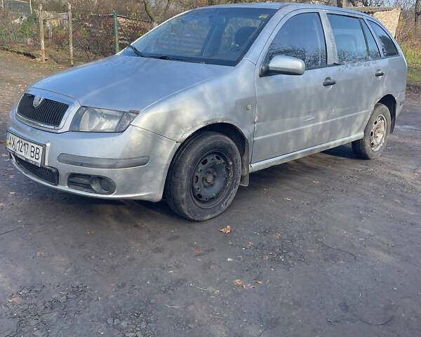 Сірий Шкода Фабія, об'ємом двигуна 1.2 л та пробігом 400 тис. км за 1500 $, фото 2 на Automoto.ua