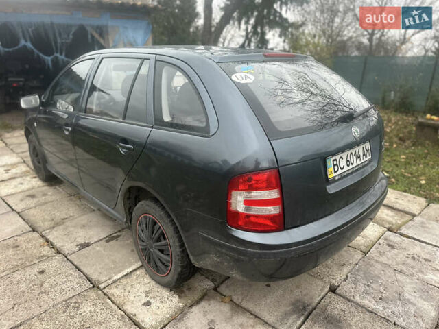 Сірий Шкода Фабія, об'ємом двигуна 1.2 л та пробігом 217 тис. км за 2950 $, фото 2 на Automoto.ua