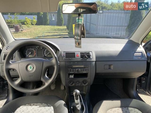 Серый Шкода Фабия, объемом двигателя 1.2 л и пробегом 228 тыс. км за 5200 $, фото 10 на Automoto.ua