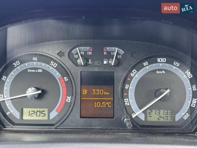 Серый Шкода Фабия, объемом двигателя 1.4 л и пробегом 213 тыс. км за 5200 $, фото 11 на Automoto.ua