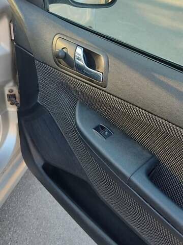 Серый Шкода Фабия, объемом двигателя 1.4 л и пробегом 290 тыс. км за 4000 $, фото 6 на Automoto.ua