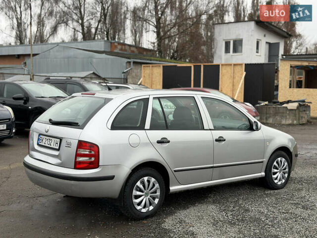 Сірий Шкода Фабія, об'ємом двигуна 1.42 л та пробігом 370 тис. км за 3300 $, фото 15 на Automoto.ua