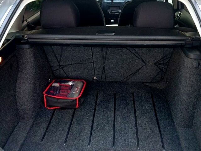 Шкода Фабия 2007 в Каменское - Днепродзержинск на Automoto.ua Серый Шкода Фабия, объемом двигателя 1.4 л и пробегом 240 тыс. км за 4300 $, фото 3 на Automoto.ua