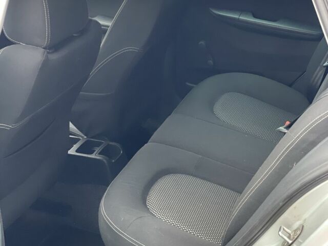 Серый Шкода Фабия, объемом двигателя 1.4 л и пробегом 231 тыс. км за 4500 $, фото 12 на Automoto.ua