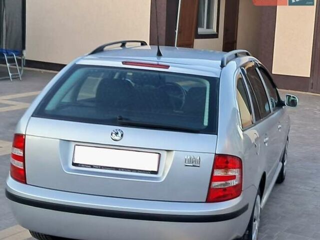 Сірий Шкода Фабія, об'ємом двигуна 1.4 л та пробігом 174 тис. км за 4650 $, фото 1 на Automoto.ua