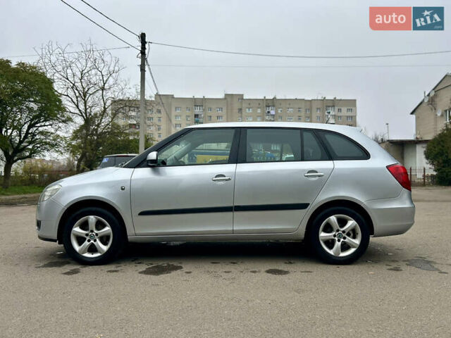 Серый Шкода Фабия, объемом двигателя 1.6 л и пробегом 247 тыс. км за 5150 $, фото 8 на Automoto.ua