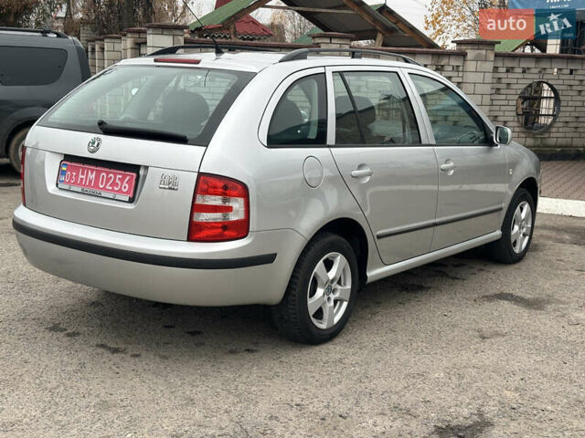 Серый Шкода Фабия, объемом двигателя 1.4 л и пробегом 217 тыс. км за 5499 $, фото 3 на Automoto.ua