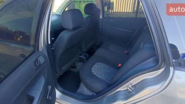 Сірий Шкода Фабія, об'ємом двигуна 1.39 л та пробігом 227 тис. км за 3750 $, фото 11 на Automoto.ua