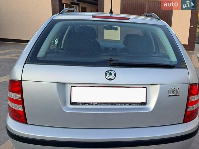 Сірий Шкода Фабія, об'ємом двигуна 1.4 л та пробігом 174 тис. км за 4650 $, фото 3 на Automoto.ua