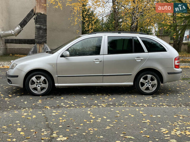 Серый Шкода Фабия, объемом двигателя 1.4 л и пробегом 231 тыс. км за 4500 $, фото 2 на Automoto.ua