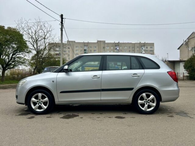 Серый Шкода Фабия, объемом двигателя 1.6 л и пробегом 247 тыс. км за 5350 $, фото 5 на Automoto.ua