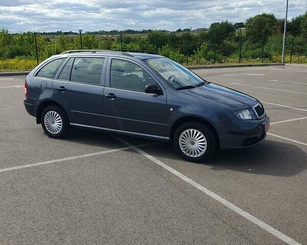 Серый Шкода Фабия, объемом двигателя 1.4 л и пробегом 200 тыс. км за 4900 $, фото 9 на Automoto.ua