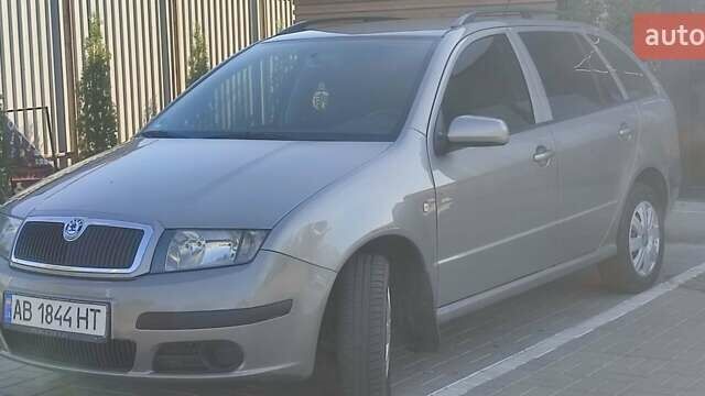 Сірий Шкода Фабія, об'ємом двигуна 1.39 л та пробігом 227 тис. км за 3750 $, фото 1 на Automoto.ua