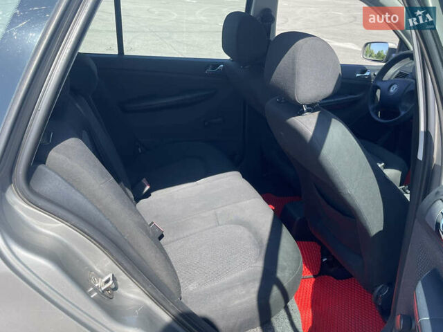 Серый Шкода Фабия, объемом двигателя 1.39 л и пробегом 226 тыс. км за 4900 $, фото 15 на Automoto.ua
