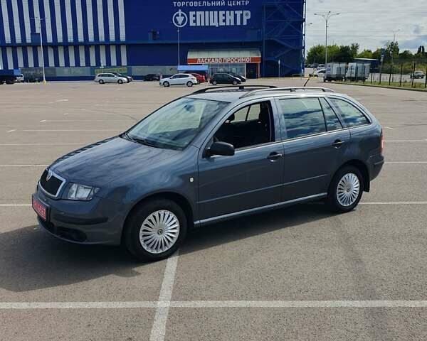 Серый Шкода Фабия, объемом двигателя 1.4 л и пробегом 200 тыс. км за 4900 $, фото 7 на Automoto.ua