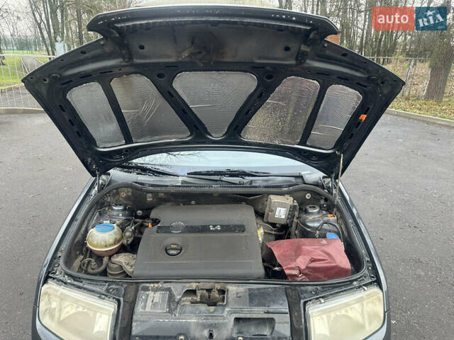 Серый Шкода Фабия, объемом двигателя 1.39 л и пробегом 180 тыс. км за 4350 $, фото 13 на Automoto.ua