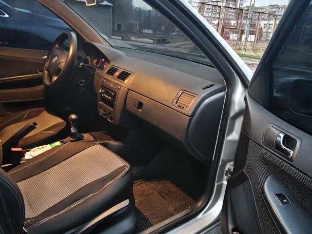 Серый Шкода Фабия, объемом двигателя 1.9 л и пробегом 270 тыс. км за 2700 $, фото 10 на Automoto.ua