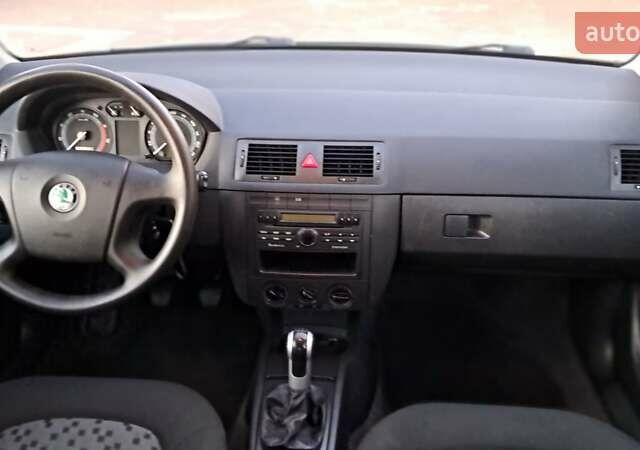 Сірий Шкода Фабія, об'ємом двигуна 1.4 л та пробігом 174 тис. км за 4650 $, фото 11 на Automoto.ua