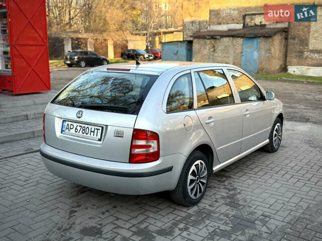 Серый Шкода Фабия, объемом двигателя 1.39 л и пробегом 190 тыс. км за 4300 $, фото 19 на Automoto.ua