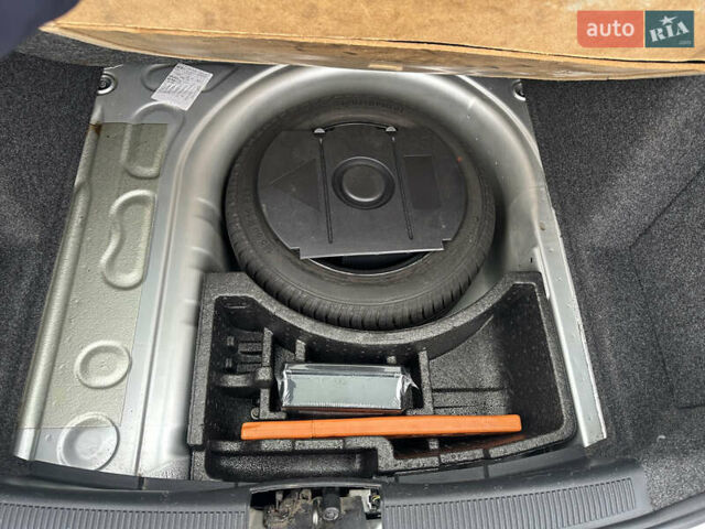 Серый Шкода Фабия, объемом двигателя 1.4 л и пробегом 217 тыс. км за 5499 $, фото 12 на Automoto.ua