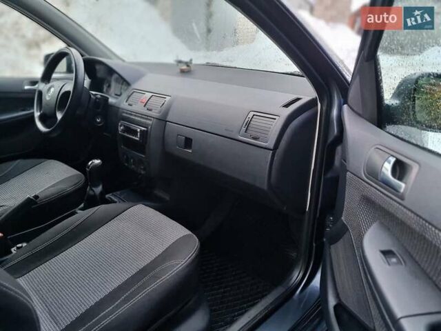 Серый Шкода Фабия, объемом двигателя 1.2 л и пробегом 200 тыс. км за 3850 $, фото 25 на Automoto.ua