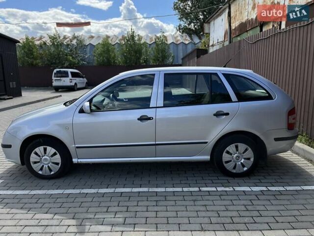 Сірий Шкода Фабія, об'ємом двигуна 1.42 л та пробігом 241 тис. км за 3800 $, фото 6 на Automoto.ua