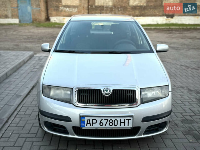 Серый Шкода Фабия, объемом двигателя 1.39 л и пробегом 190 тыс. км за 4300 $, фото 21 на Automoto.ua