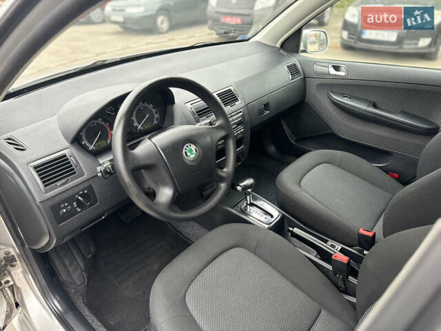 Шкода Фабия 2007 в Чернигове на Automoto.ua Серый Шкода Фабия, объемом двигателя 1.4 л и пробегом 193 тыс. км за 5400 $, фото 14 на Automoto.ua