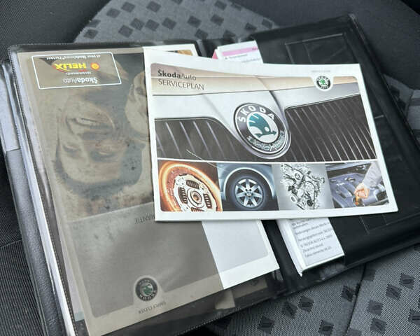 Сірий Шкода Фабія, об'ємом двигуна 1.39 л та пробігом 232 тис. км за 4100 $, фото 9 на Automoto.ua