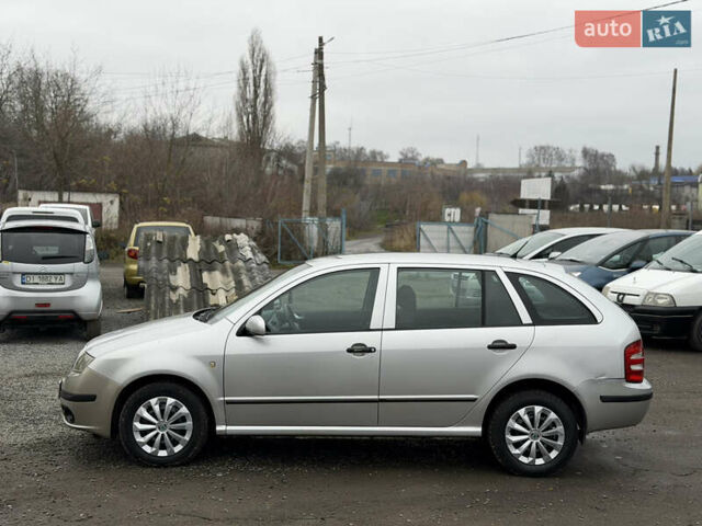 Сірий Шкода Фабія, об'ємом двигуна 1.42 л та пробігом 370 тис. км за 3300 $, фото 17 на Automoto.ua
