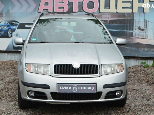 Серый Шкода Фабия, объемом двигателя 1.4 л и пробегом 256 тыс. км за 3500 $, фото 1 на Automoto.ua