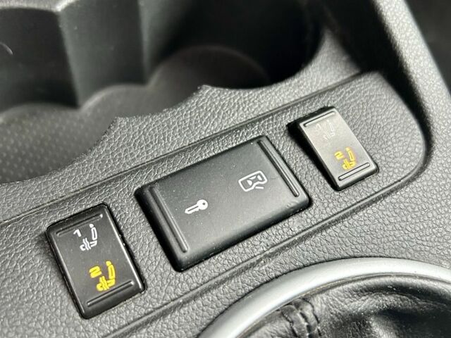 Серый Шкода Фабия, объемом двигателя 1.6 л и пробегом 247 тыс. км за 5350 $, фото 14 на Automoto.ua