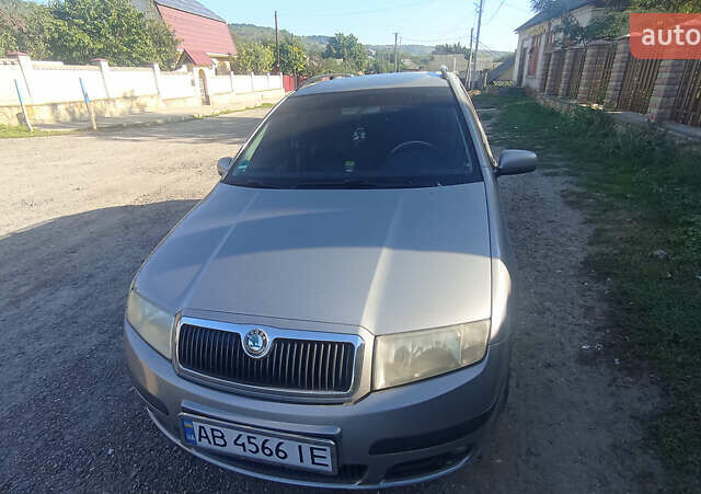Сірий Шкода Фабія, об'ємом двигуна 1.39 л та пробігом 222 тис. км за 4950 $, фото 12 на Automoto.ua