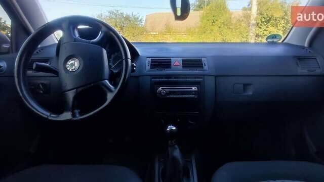 Сірий Шкода Фабія, об'ємом двигуна 1.39 л та пробігом 227 тис. км за 3750 $, фото 13 на Automoto.ua