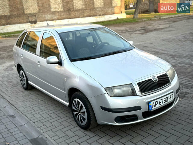 Серый Шкода Фабия, объемом двигателя 1.39 л и пробегом 190 тыс. км за 4300 $, фото 22 на Automoto.ua