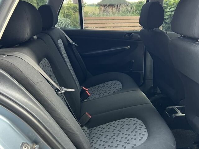 Серый Шкода Фабия, объемом двигателя 1.4 л и пробегом 167 тыс. км за 4299 $, фото 15 на Automoto.ua