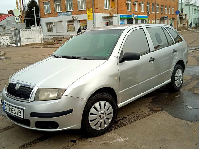 Серый Шкода Фабия, объемом двигателя 1.2 л и пробегом 0 тыс. км за 3500 $, фото 1 на Automoto.ua