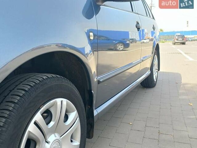 Сірий Шкода Фабія, об'ємом двигуна 1.39 л та пробігом 174 тис. км за 5600 $, фото 5 на Automoto.ua