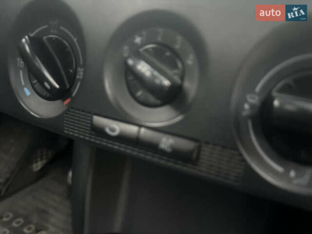 Сірий Шкода Фабія, об'ємом двигуна 1.2 л та пробігом 217 тис. км за 2950 $, фото 10 на Automoto.ua