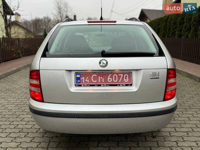 Серый Шкода Фабия, объемом двигателя 1.4 л и пробегом 218 тыс. км за 5700 $, фото 11 на Automoto.ua