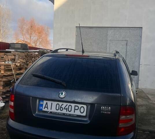 Сірий Шкода Фабія, об'ємом двигуна 1.39 л та пробігом 280 тис. км за 4500 $, фото 2 на Automoto.ua
