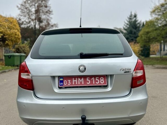Серый Шкода Фабия, объемом двигателя 1.6 л и пробегом 247 тыс. км за 5350 $, фото 3 на Automoto.ua