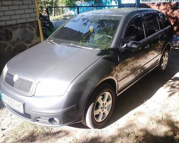 Сірий Шкода Фабія, об'ємом двигуна 1.2 л та пробігом 470 тис. км за 3200 $, фото 2 на Automoto.ua
