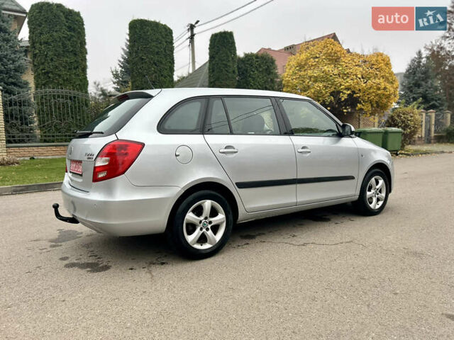 Серый Шкода Фабия, объемом двигателя 1.6 л и пробегом 247 тыс. км за 5150 $, фото 3 на Automoto.ua