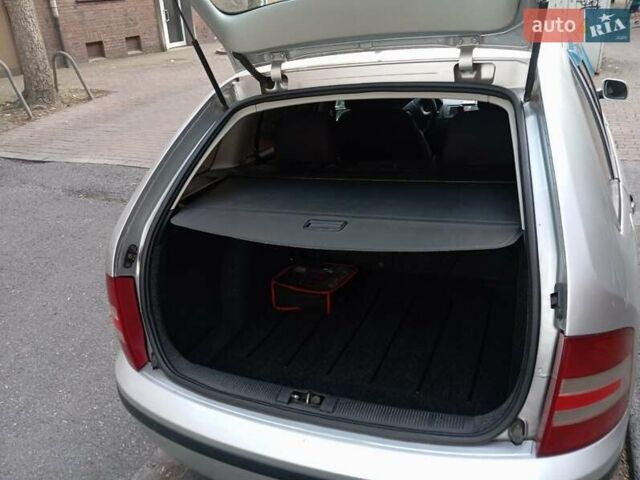 Шкода Фабия 2007 в Каменское - Днепродзержинск на Automoto.ua Серый Шкода Фабия, объемом двигателя 1.39 л и пробегом 240 тыс. км за 4300 $, фото 7 на Automoto.ua
